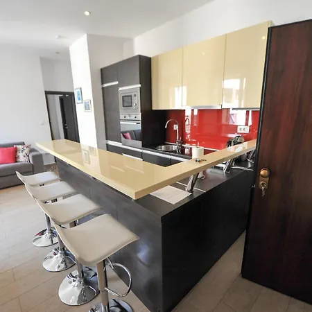 City Pads Apartment